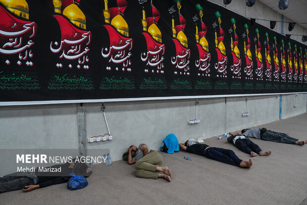 بازدید رئیس ستاد اجرایی فرمان امام از روند خدمت‌رسانی در مرز مهران 34