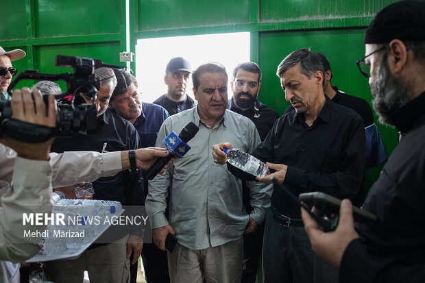بازدید رئیس ستاد اجرایی فرمان امام از روند خدمت‌رسانی در مرز مهران 37