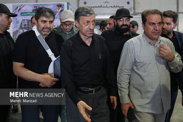 بازدید رئیس ستاد اجرایی فرمان امام از روند خدمت‌رسانی در مرز مهران 51