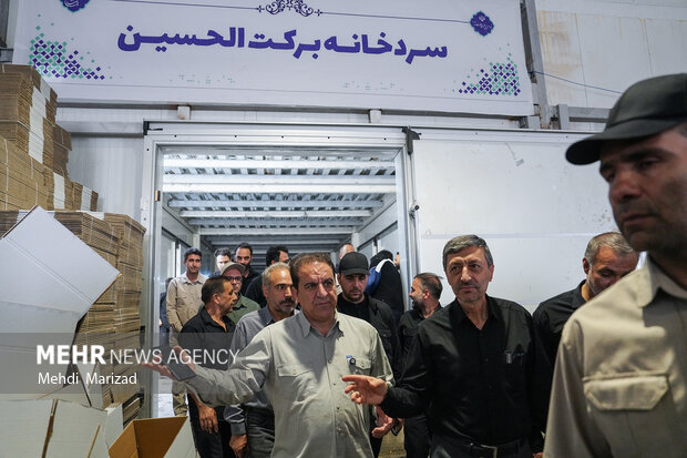 بازدید رئیس ستاد اجرایی فرمان امام از روند خدمت‌رسانی در مرز مهران 57