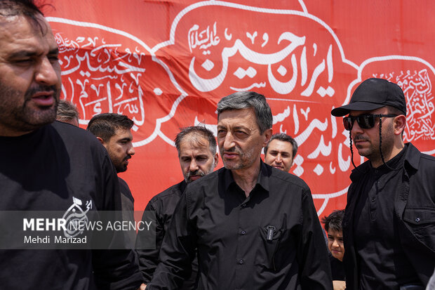 بازدید رئیس ستاد اجرایی فرمان امام از روند خدمت‌رسانی در مرز مهران 61