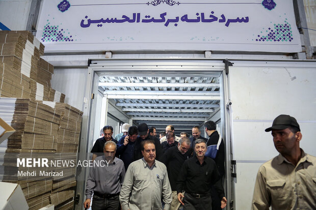 بازدید رئیس ستاد اجرایی فرمان امام از روند خدمت‌رسانی در مرز مهران 77