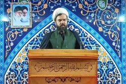گلایه امام جمعه آبسرد از وضعیت نامناسب امکانات ورزشی منطقه