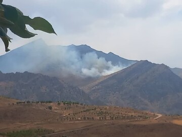 آتش‌سوزی در مراتع دالانکوه سمیرم مهار شد