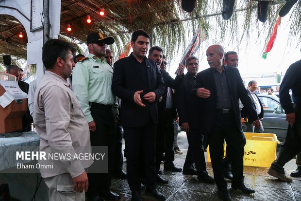 بازدید استاندار کردستان از مرز باشماق و روند برپایی مواکب