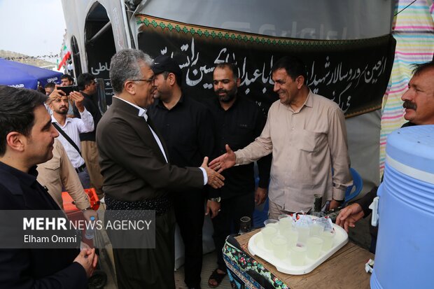 بازدید استاندار کردستان از مرز باشماق و روند برپایی مواکب