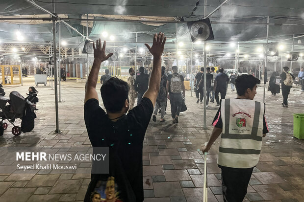 تردد روان زائران اربعین در شلمچه و چذابه؛ تمهیدات مناسب برای زائران