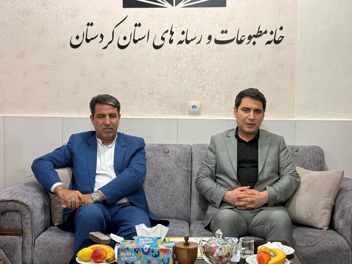 خبرنگاران نخبگان جامعه هستند