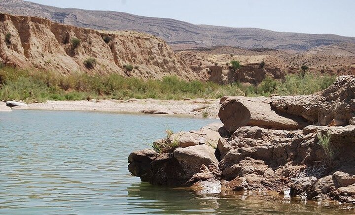 توقف عملیات برداشت مصالح از رودخانه قره‌آغاج شیراز