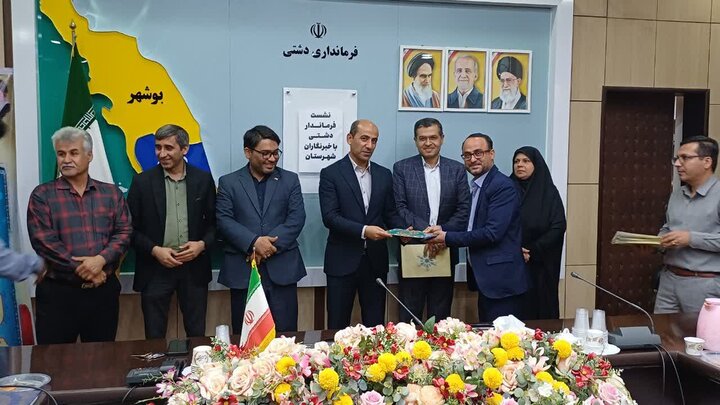 خبرنگاران منادی روشنگری و آگاهیبخشی هستند