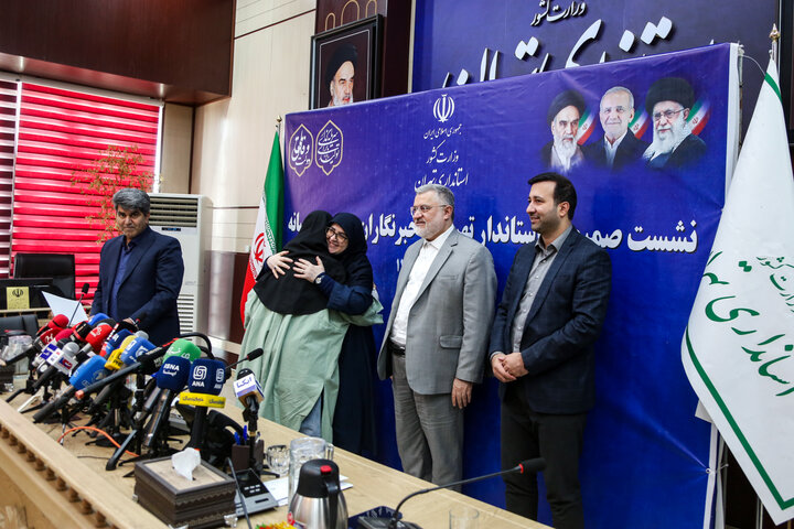 نشست صمیمانه استاندار تهران با خبرنگاران