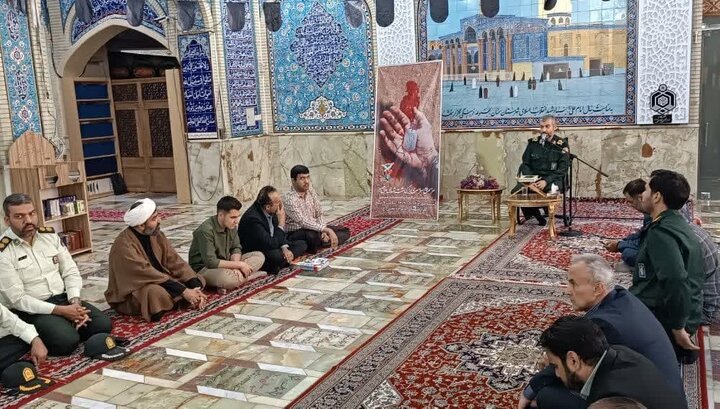 مراسم بزرگداشت شهدای مدافع حرم در سمنان برگزار شد