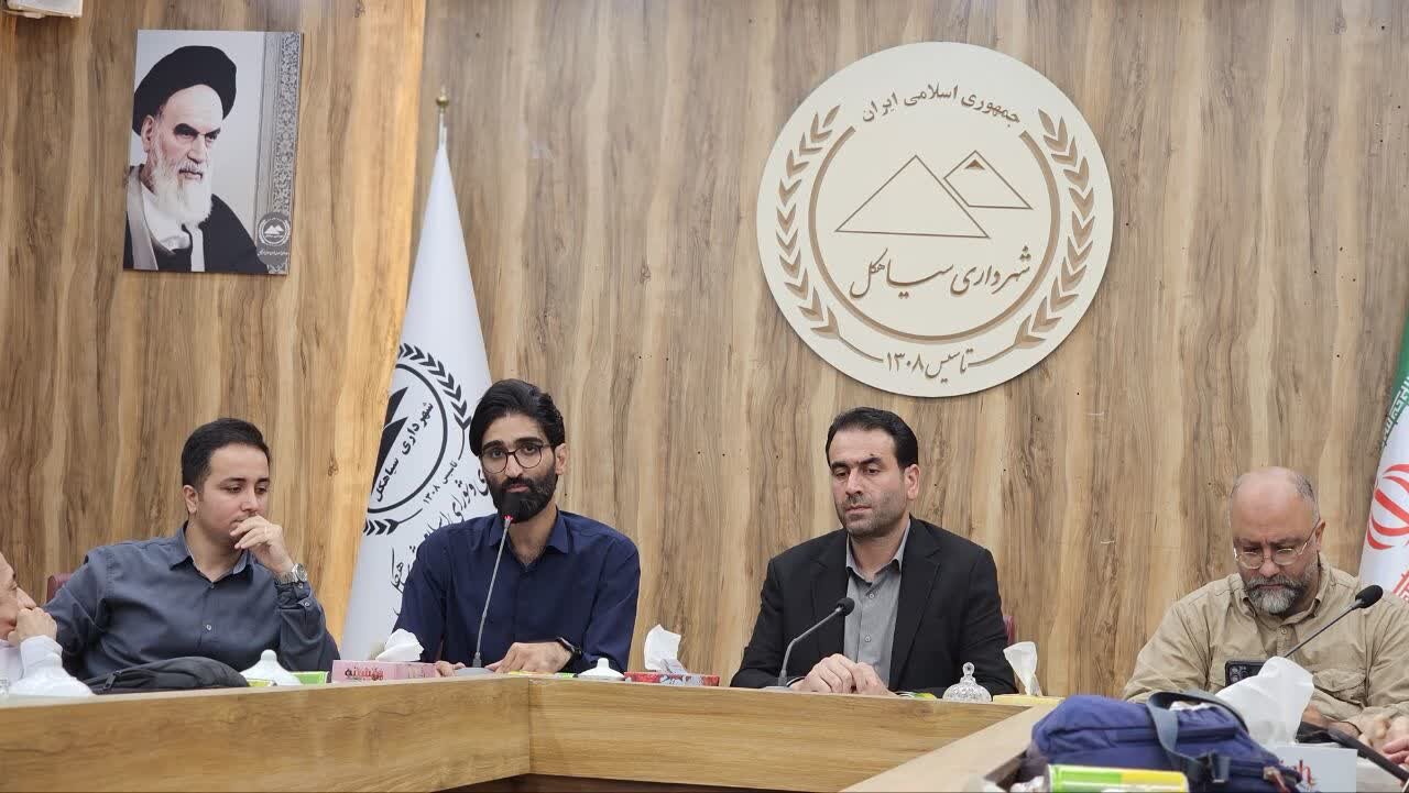 پیگیری پروژههای نیمهتمام شهرداری سیاهکل در دستور کار است پیگیری پروژههای نیمهتمام شهرداری سیاهکل در دستور کار است