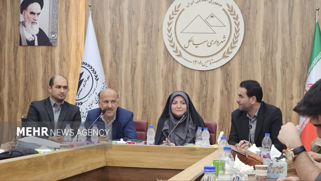 خبرنگاران با روایت دقیق و صادقانه مسیر توسعه را هموار کنند خبرنگاران با روایت دقیق و صادقانه مسیر توسعه را هموار کنند