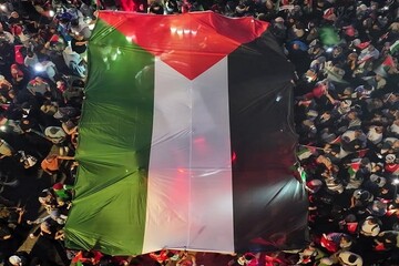 İstanbul’da "Gazze’ye Umut Işığı Ol" yürüyüşü (Video)