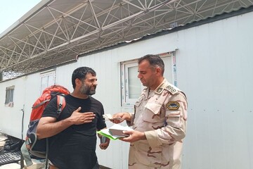 کشف و بازگرداندن کیف حاوی ۱۶ میلیون تومان به زائر در مرز مهران