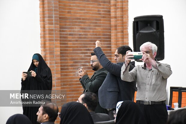 مراسم بزرگداشت روز خبرنگار در بیرجند