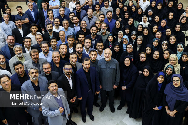 دورهمی صمیمانه خبرنگاران پارلمانی با حضور رئیس مجلس
