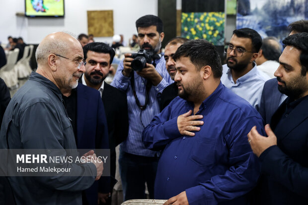 دورهمی صمیمانه خبرنگاران پارلمانی با حضور رئیس مجلس