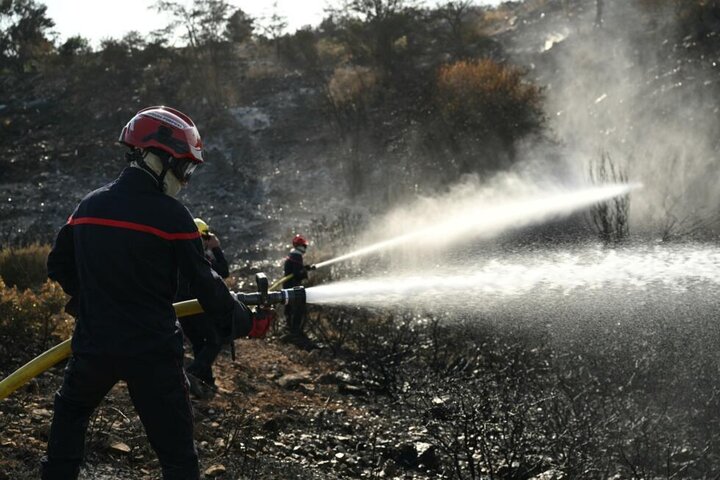 Challenging day for firefighters battling blaze in France