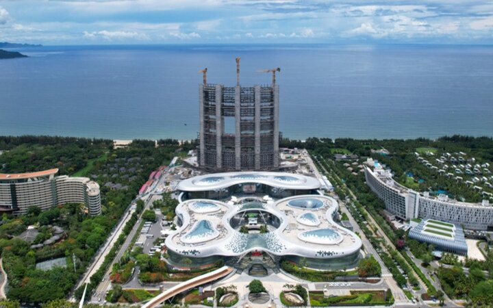 Tariff-free benefits to expand when Hainan opens customs op.