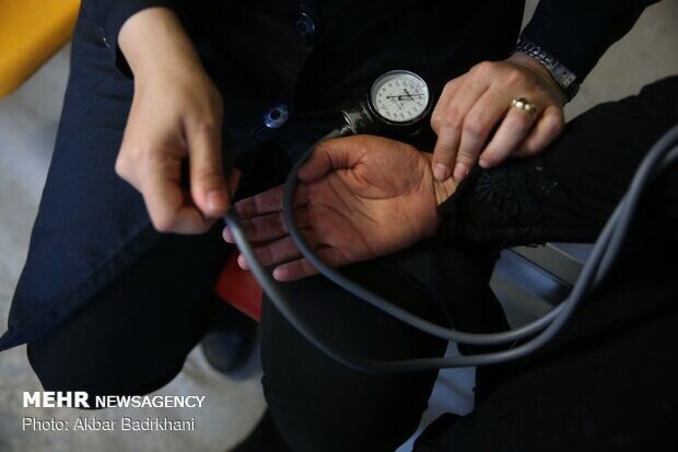 استقرار ۸ درمانگاه از هرمزگان در عراق برای خدمات رسانی به زائران