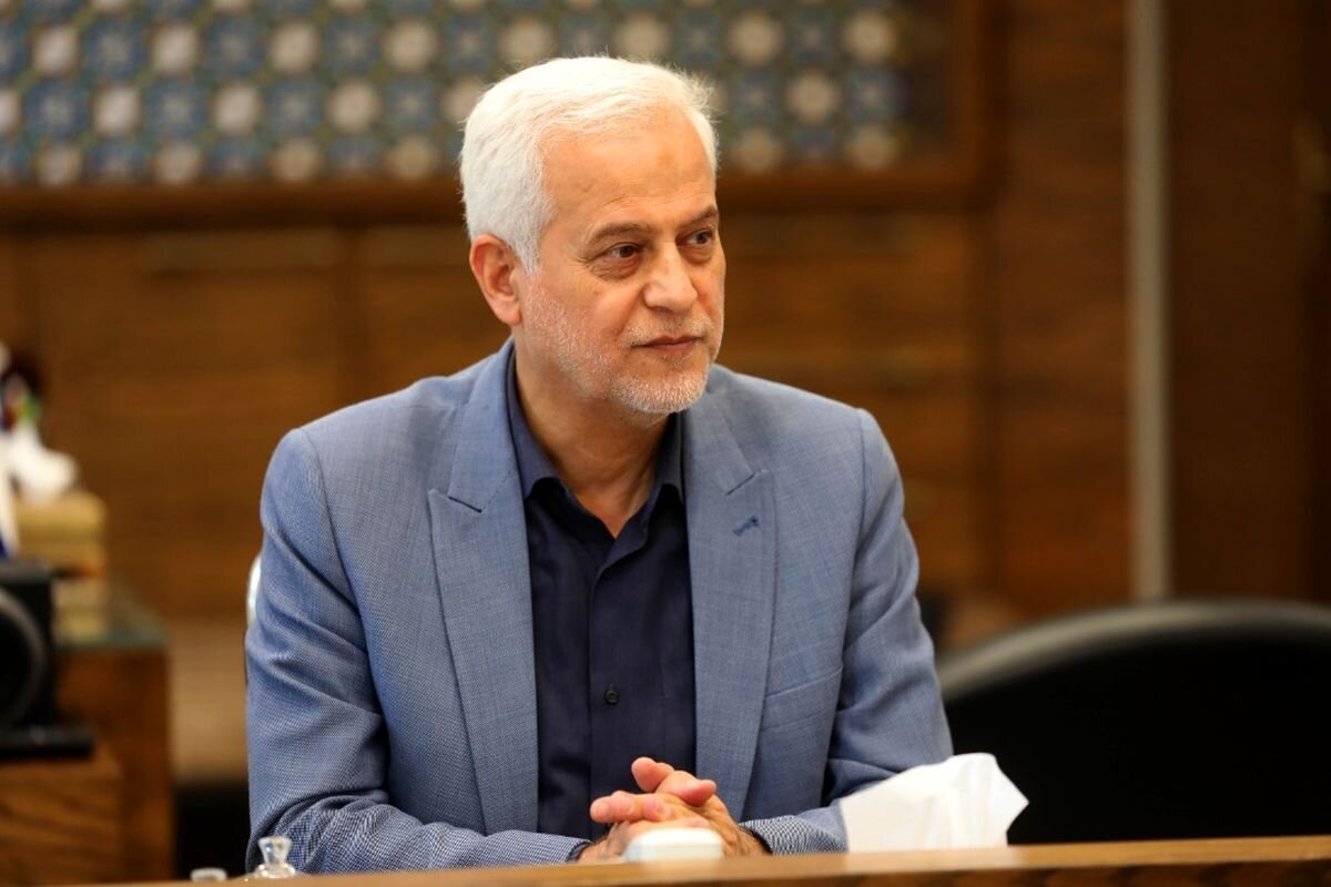 ترافیک و آلایندگی محور امام خمینی با خط آنتنی شهرک قدس کاهش می‌یابد