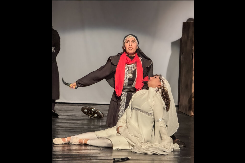 نگاهی جدید به اسطورهها در «آنسوی افسانه»؛ وقتی سودابه فرصت دفاع دارد نگاهی جدید به اسطورهها در «آنسوی افسانه»؛ وقتی سودابه فرصت دفاع دارد