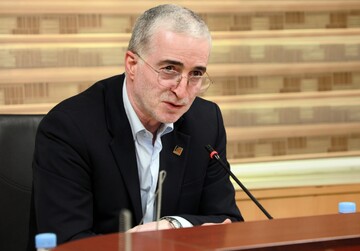 لزوم بهبود کیفیت آرد؛ نان خشک گران‌تر از نان تازه است