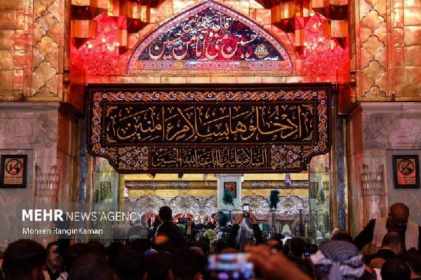 رئيس المقر المركزي للأربعين يعلن عن عودة ثلاثة ملايين زائر للأربعين إلى البلاد
