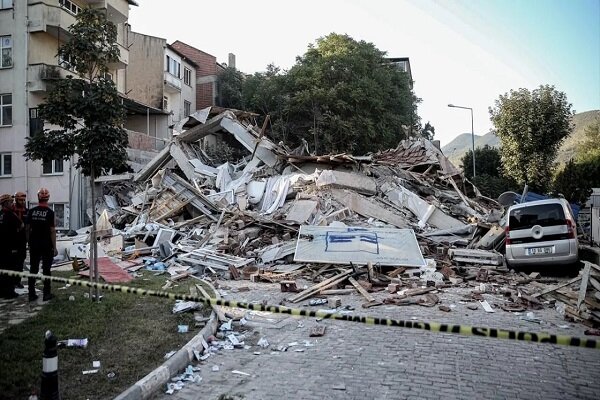 Balıkesir'deki deprem bölgesi havadan görüntülendi