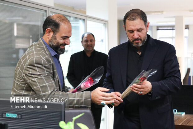 بازدید رئیس شورای عالی استان‌ها  از خبرگزاری مهر