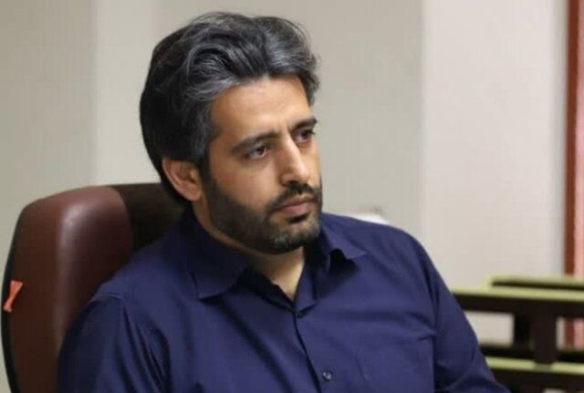 «خبرنگار» خستگی ناپذیر در جستجوی حمایت و امنیت