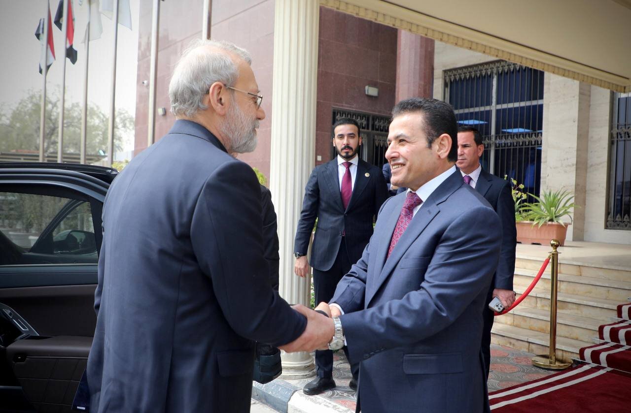 رایزنی لاریجانی با مشاور امنیت ملی عراق