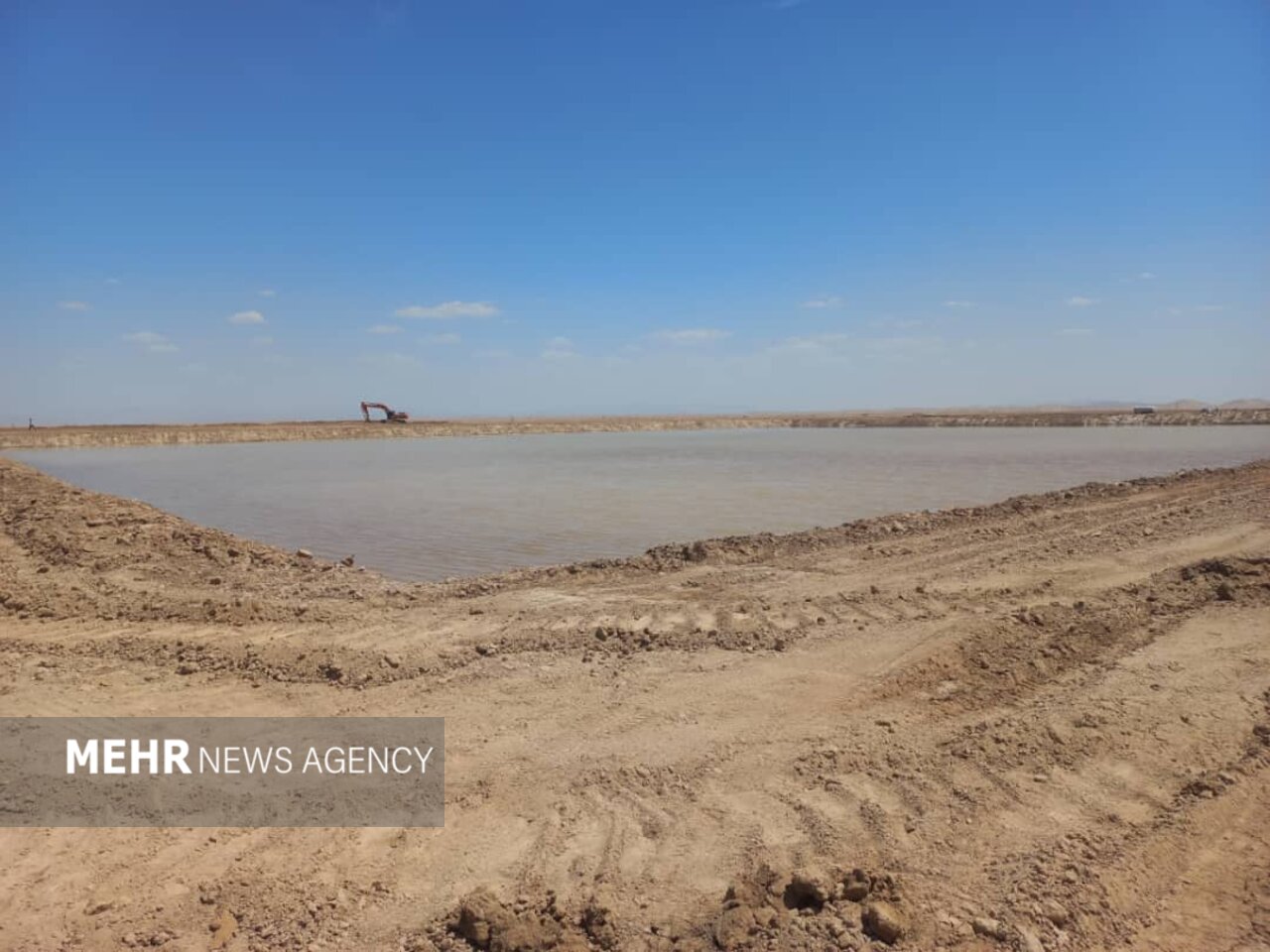 فعالیت شرکت پتاس در نزدیکی تالاب گاوخونی متوقف شد فعالیت شرکت پتاس در نزدیکی تالاب گاوخونی متوقف شد