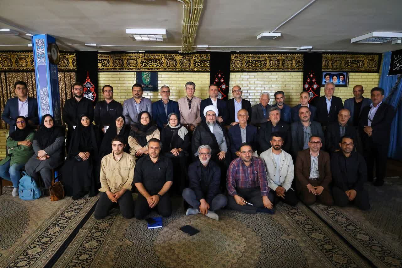 ایران واحد رمز پیروزی در برابر توطئه‌های دشمن است