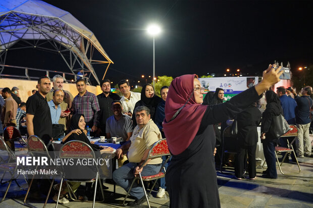 روز خبرنگار و بهره برداری از المان بسیج