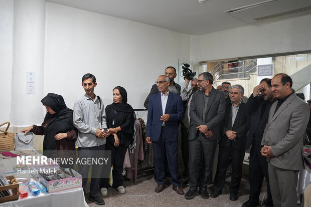 روز خبرنگار و بهره برداری از المان بسیج