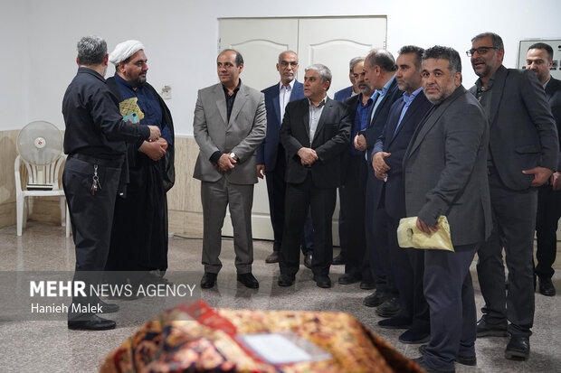 روز خبرنگار و بهره برداری از المان بسیج