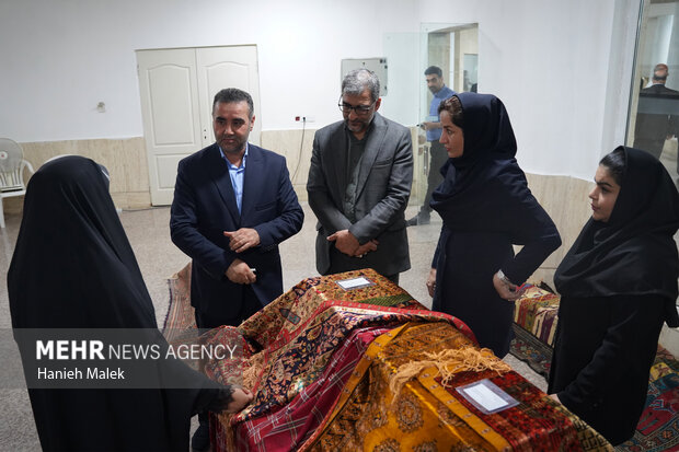 روز خبرنگار و بهره برداری از المان بسیج