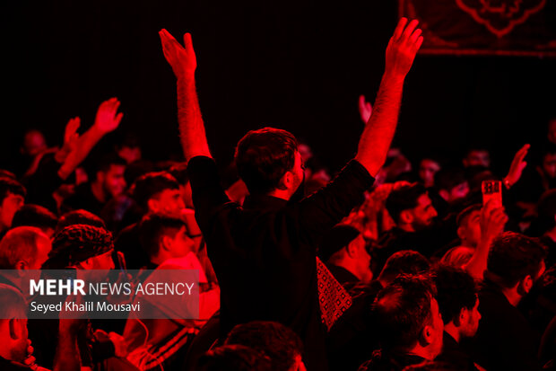 مراسم عزاداری شب اربعین موکب محسنین گیلان مستقر در کربلا