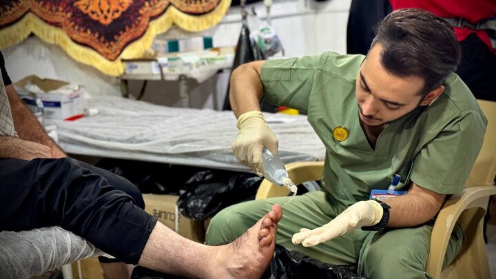 خدمترسانی شبانهروزی تیمهای تخصصی هلالاحمر به زائران اربعین حسینی