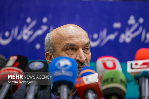 نخستین کنفرانس مطبوعاتی رئیس دانشگاه تهران