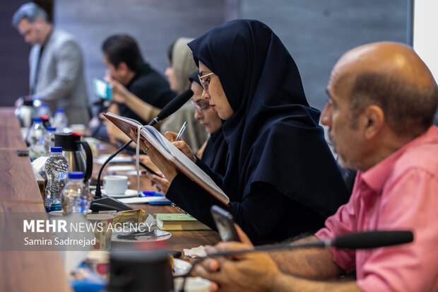 نخستین کنفرانس مطبوعاتی رئیس دانشگاه تهران