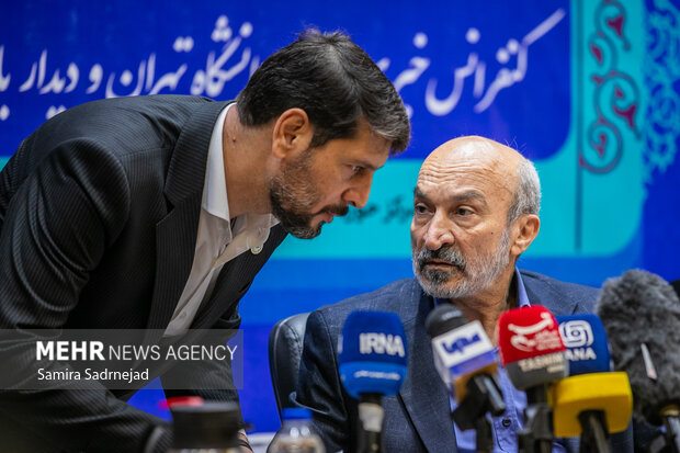 نخستین کنفرانس مطبوعاتی رئیس دانشگاه تهران