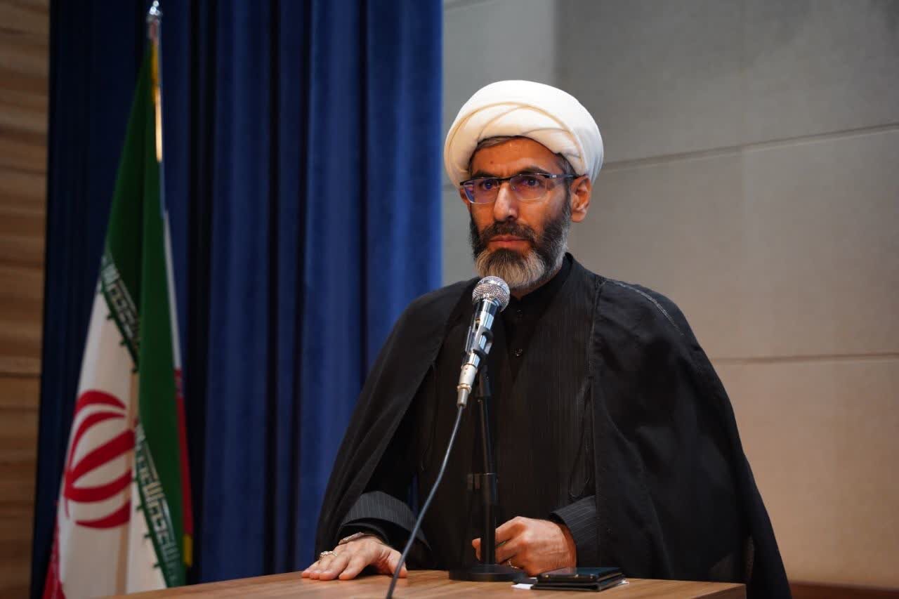 پیوند مفاهیم اسلامی با عمل در زندگی روزمره تجلی پیدا می کند پیوند مفاهیم اسلامی با عمل در زندگی روزمره تجلی پیدا می کند