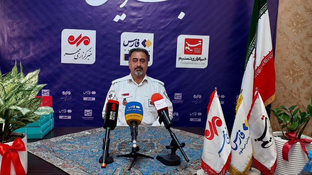 رسانهها با شفافسازی واقعیتها اعتماد عمومی را تقویت میکنند رسانهها با شفافسازی واقعیتها اعتماد عمومی را تقویت میکنند