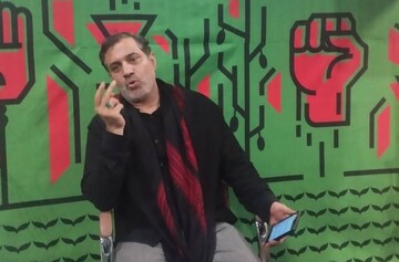 شعرخوانی برای غزه در مسیر اربعین