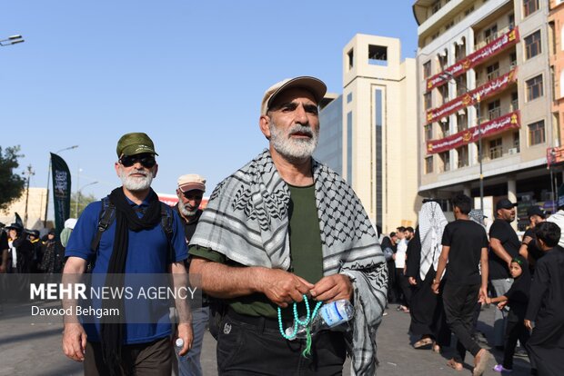 زائران اربعین حسینی در نجف