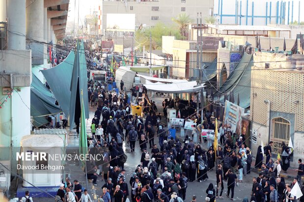 زائران اربعین حسینی در نجف